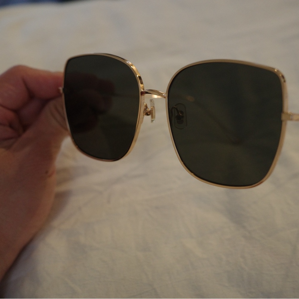 Gentle Monster Diane 02 Black and Gold Sunglasses - Picture 5 of 11
